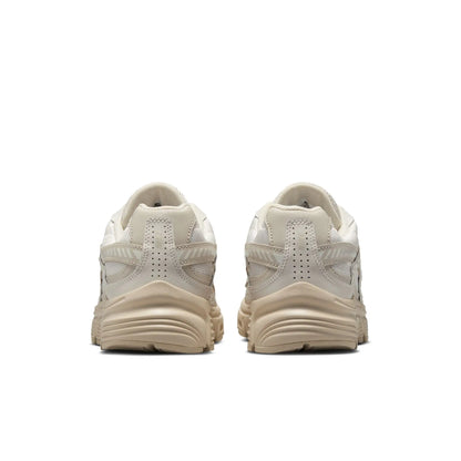 WMNS NIKE INITIATOR