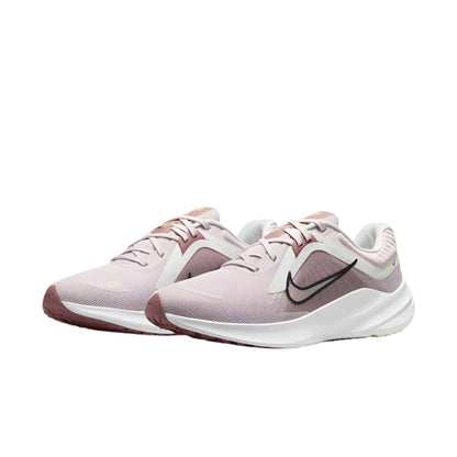 NIKE QUEST 5 WMNS