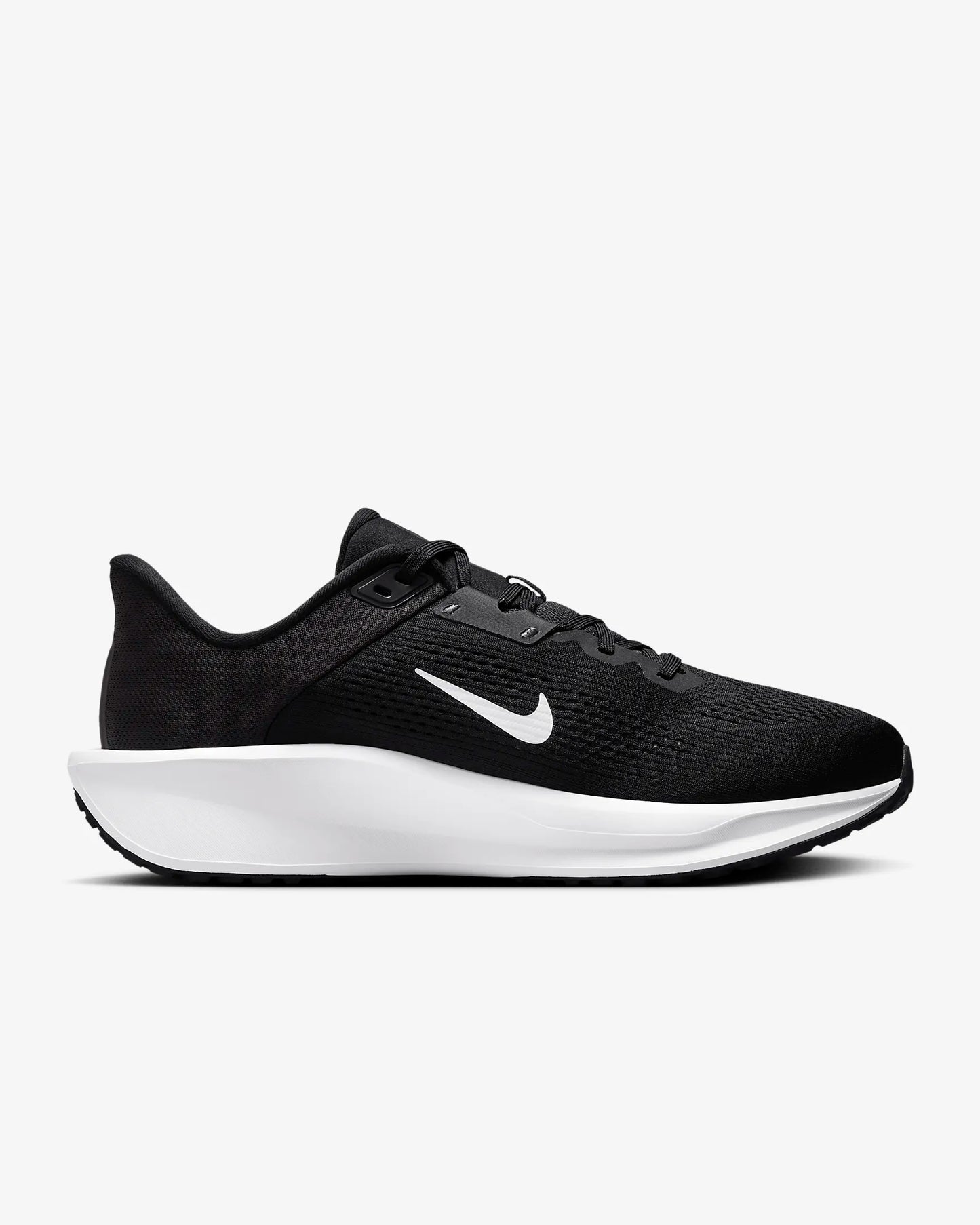 NIKE QUEST 6