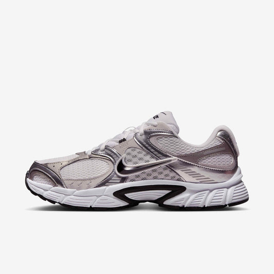 NIKE V5 RNR 8.5