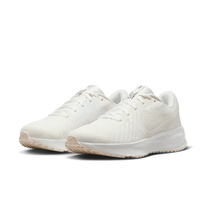 W NIKE RUN DEFY