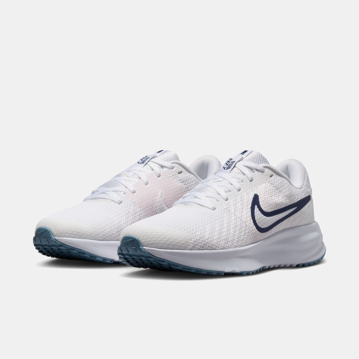 W NIKE RUN DEFY