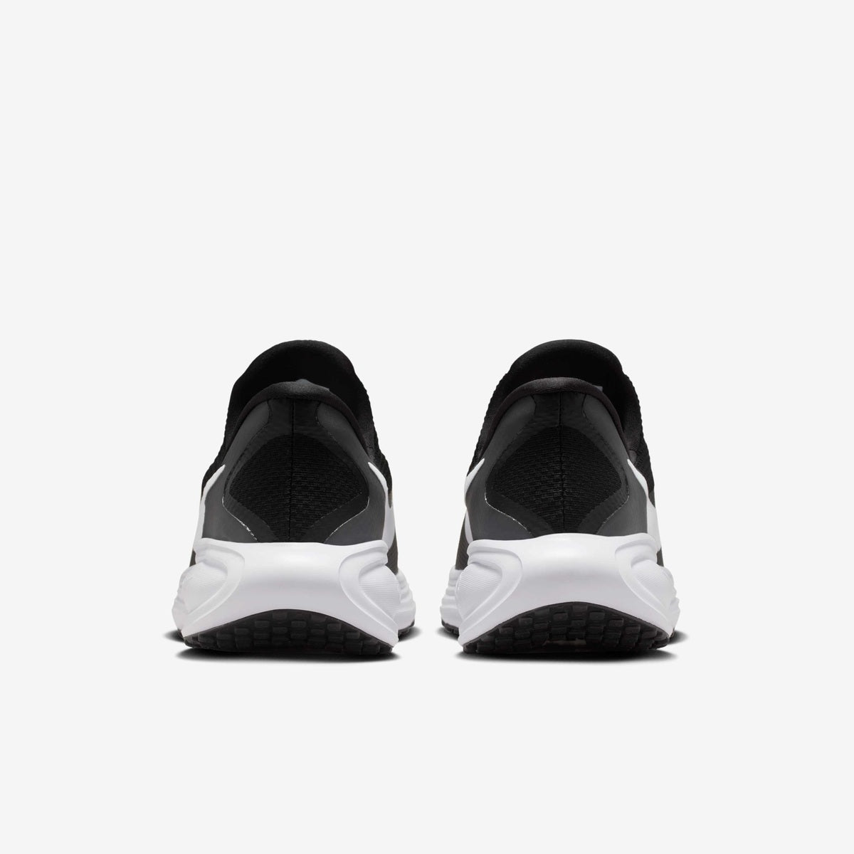 NIKE REVOLUTION 8 EASYON 7