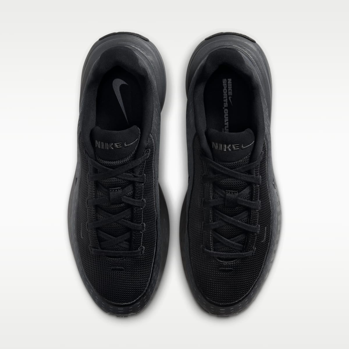 NIKE UPLIFT SC 7
