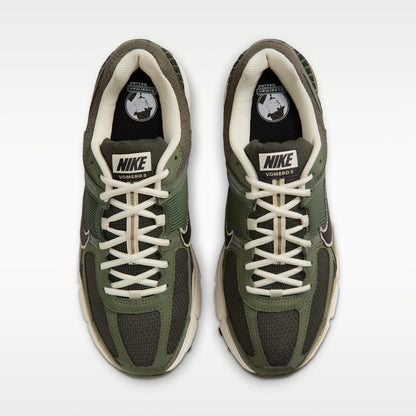 NIKE ZOOM VOMERO 5 STYLE 8