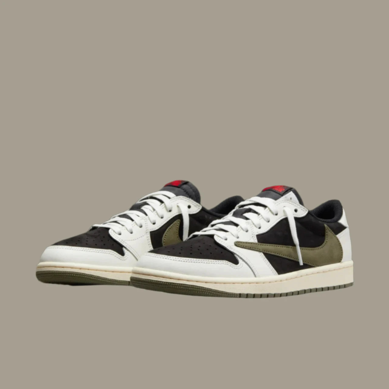 JORDAN 1 RETRO LOW TRAVIS SCOTT OLIVE